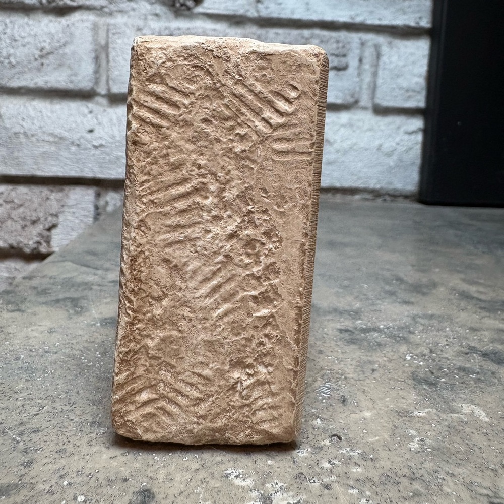 RK Productions Hand Cast Stone Collection Bookend - Picture 5 of 13